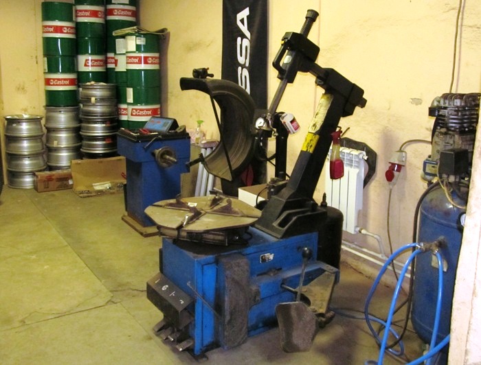 �������-����